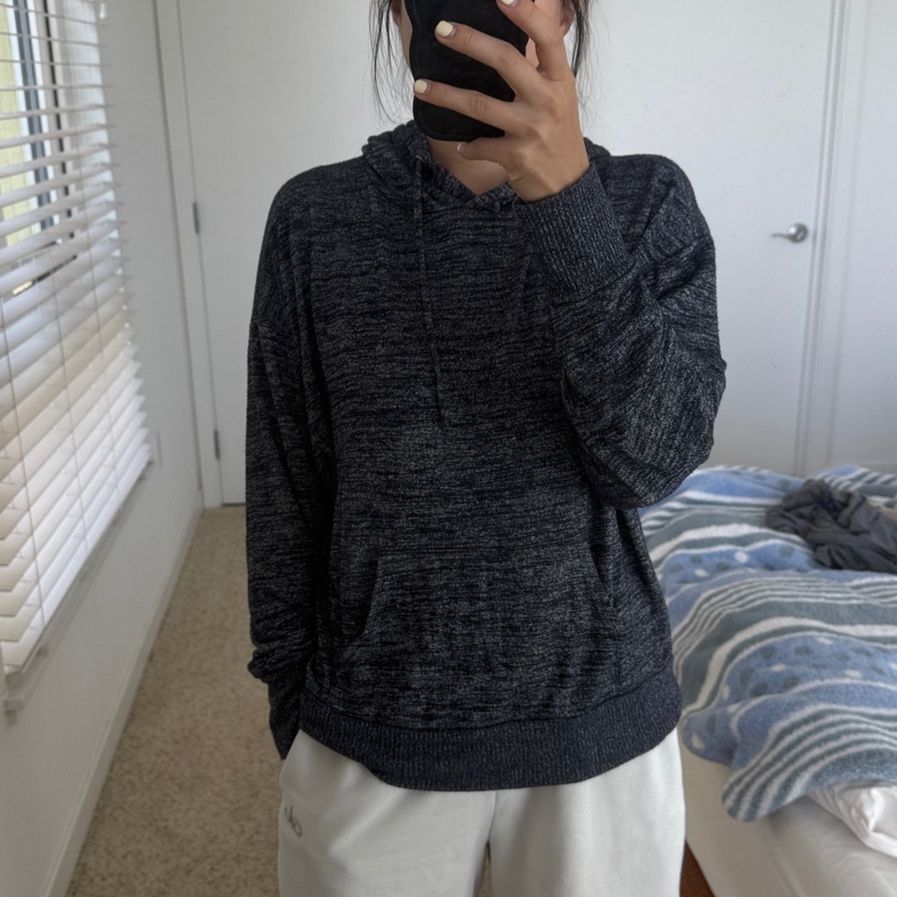 GAP Midnight Blue Heather Hoodie - Small